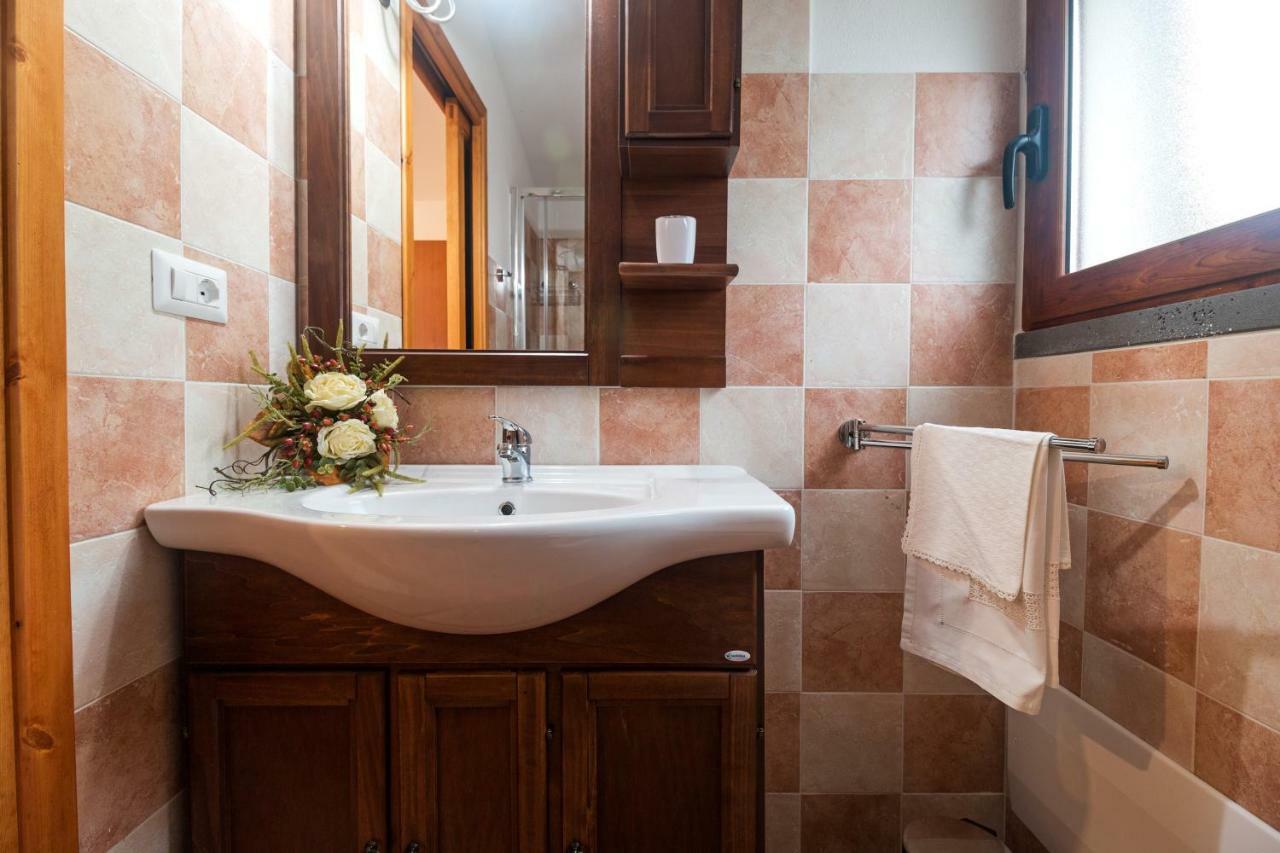S'Ulumu Guest House Доргали Екстериор снимка